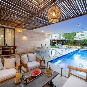 Ella Sun Geffen Villa